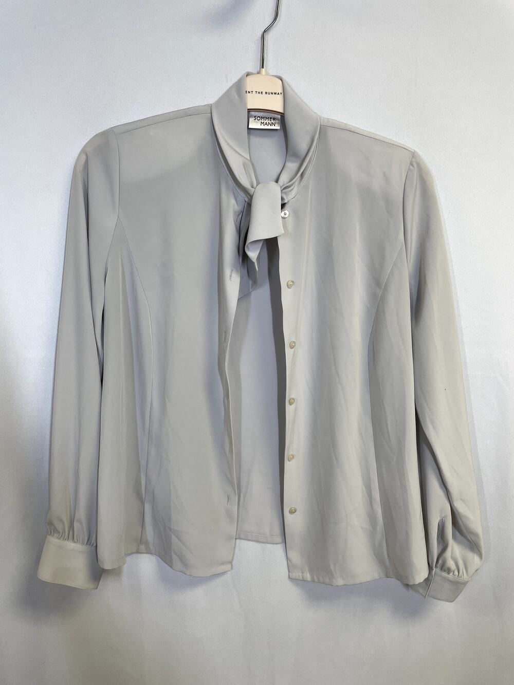 SOMMER MANN Long Sleeve Button Down Padded Shoulder Tie Neck Blouse Size 40